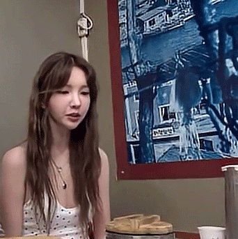 9a00d9683685ffefba1f3f5c5ad1c700_1759492556_9912.gif