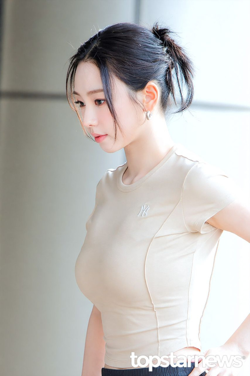 4ae33e4cee77b136cfad7db7550d323e_1776903225_0648.jpg