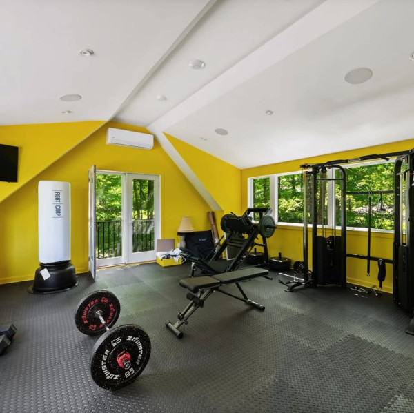 a37a69fd32741df67bf9de128bcd4e40_1776834276_9524.jpg