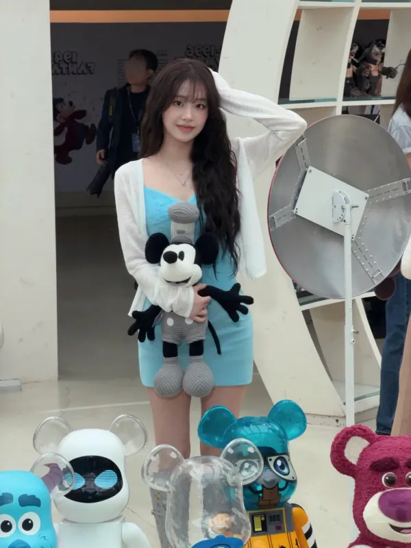 6e5ae222865eff4ca2100037bda1f300_1790763601_4445.webp