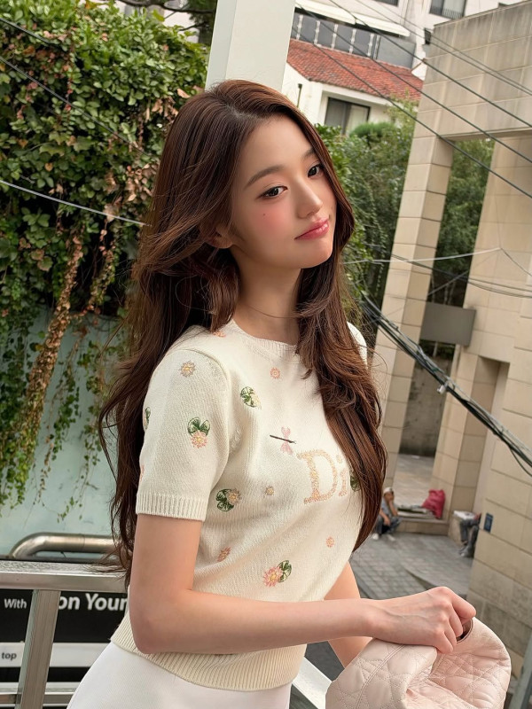 9945daa6e5d406fbb6f506dbad4b5995_1790663754_0636.jpg