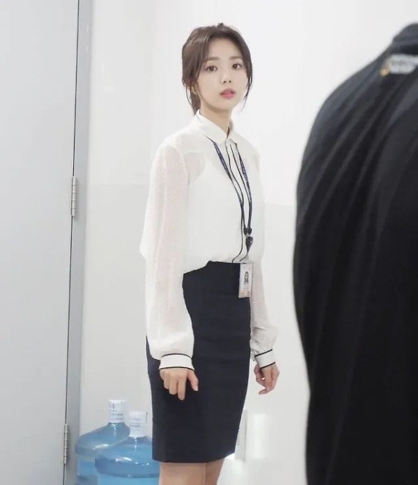 b492648db85bf8ba2faccbfd16a94afe_1790663776_6478.jpg