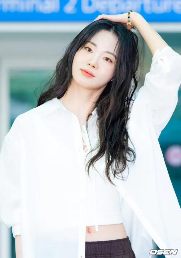 8c2499f67b7b545cf8ae9d28ec452201_1793086256_027.webp