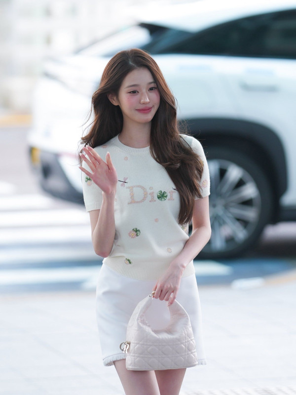 ae997ee1dde401be12e50af655cfba5b_1792501426_0794.jpg