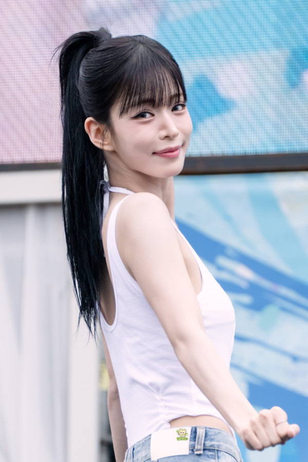 b42f5170eeeec018bc4da83cfec98845_1792150527_5185.jpg