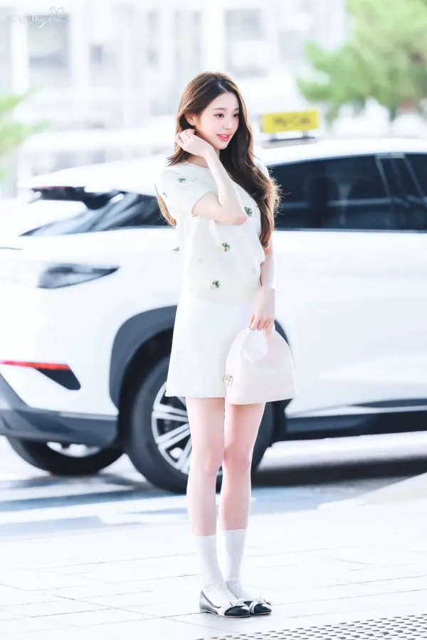f6e84a5b74a4d0a5955bc764842319a8_1792077339_2432.webp